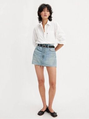 Levi's Light Wash Denim Mini Icon Skirt Size 31 NWT